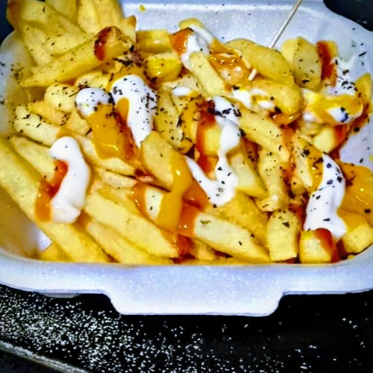 Deliciosa porcão de batatas fritas 200gr