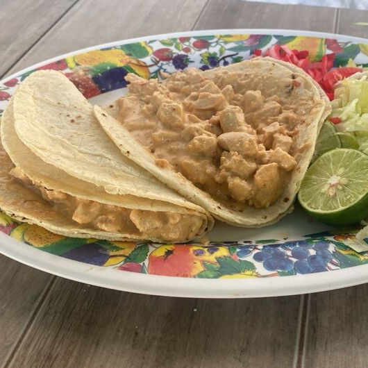 Taco de Pollo en Crema de Chipotle