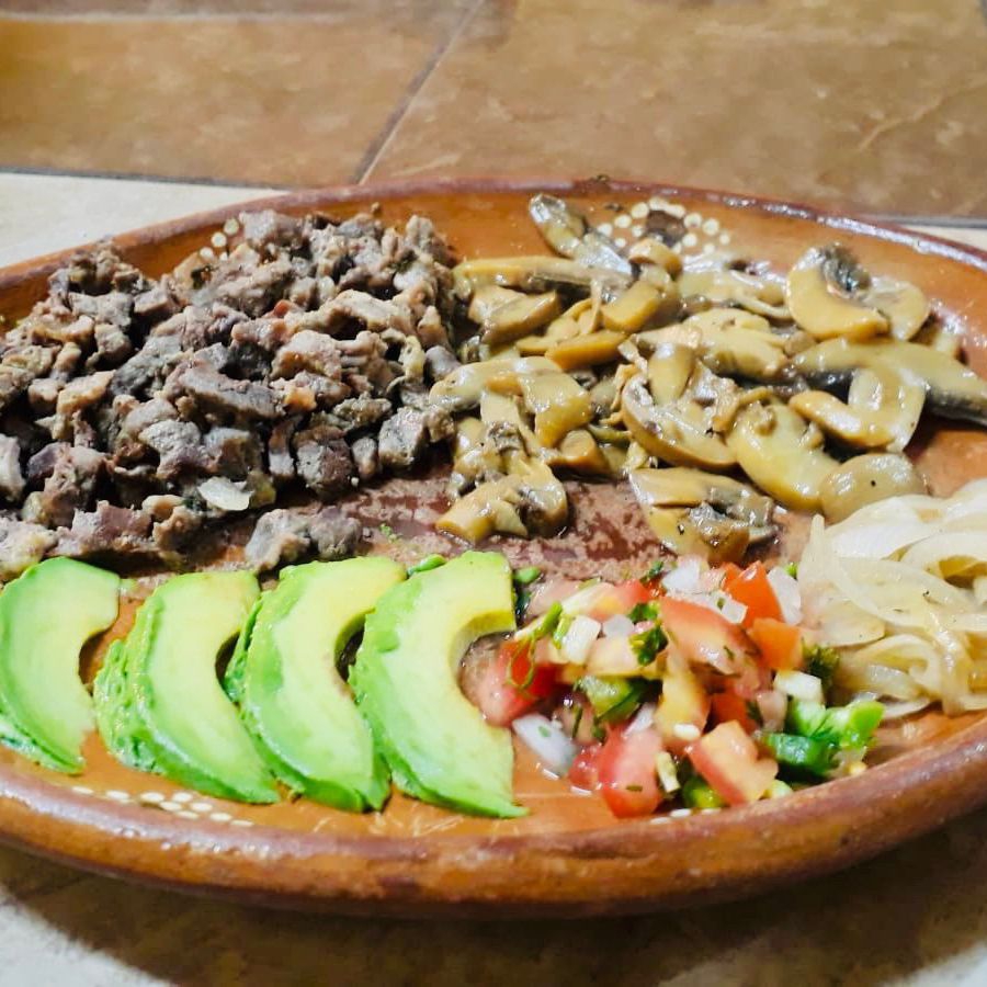 Orden de Bistec y Champiñones Sencillo
