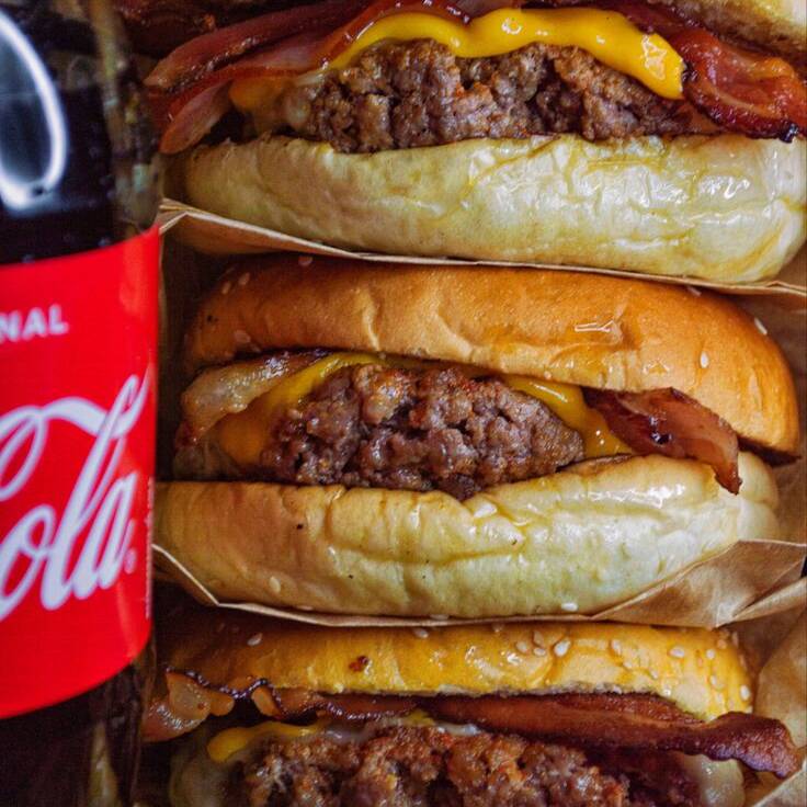 Tres brutal bacon+Batata grande+Guarana de 1.5l
