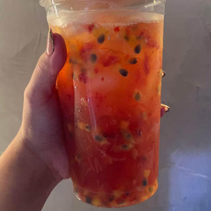 Maracujá e Morango, (Vodka, Saque ou Cachaça.)