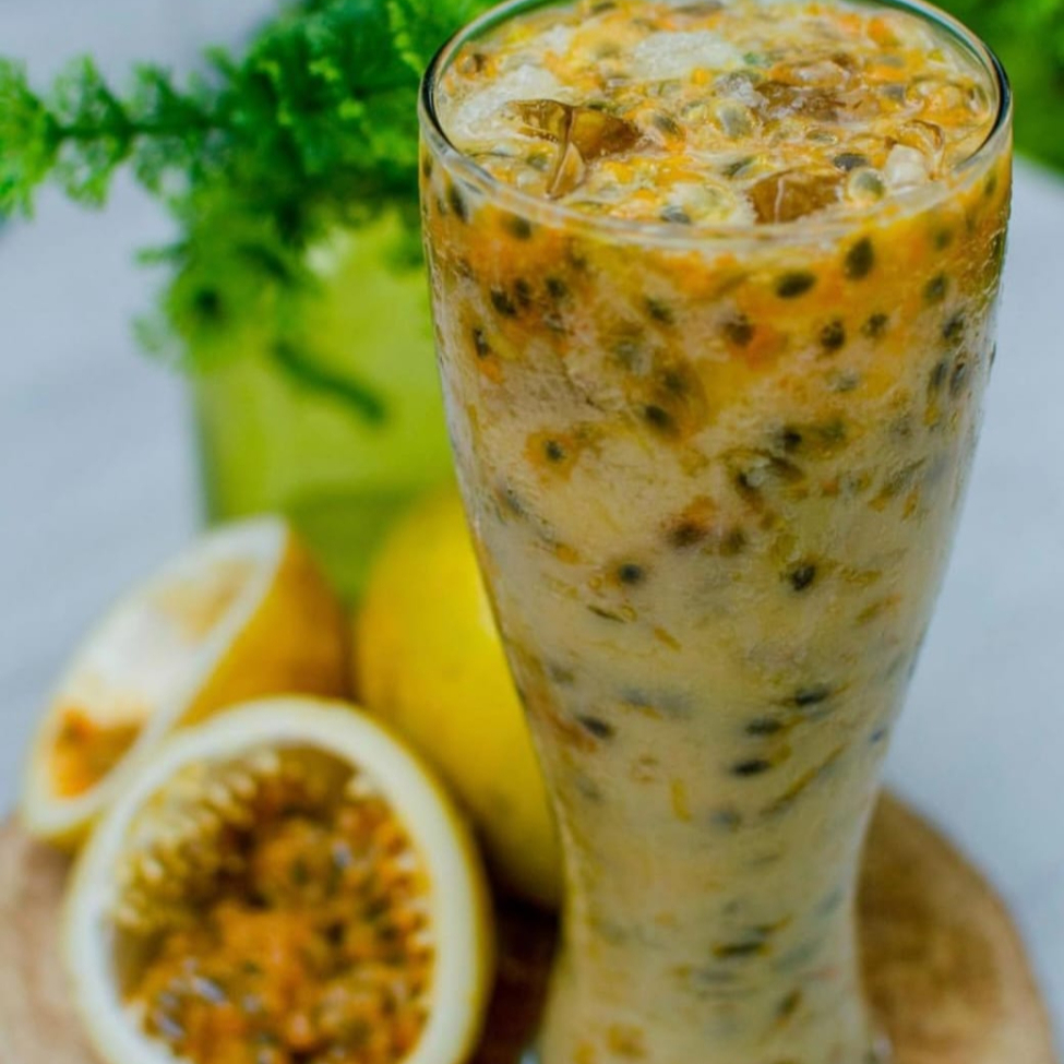 Maracuyazo Grande con Lechera