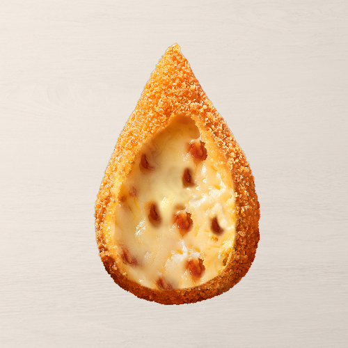 Coxinha recheada com Mussarela com Pepperoni. Sabor surpreendente e Especial!