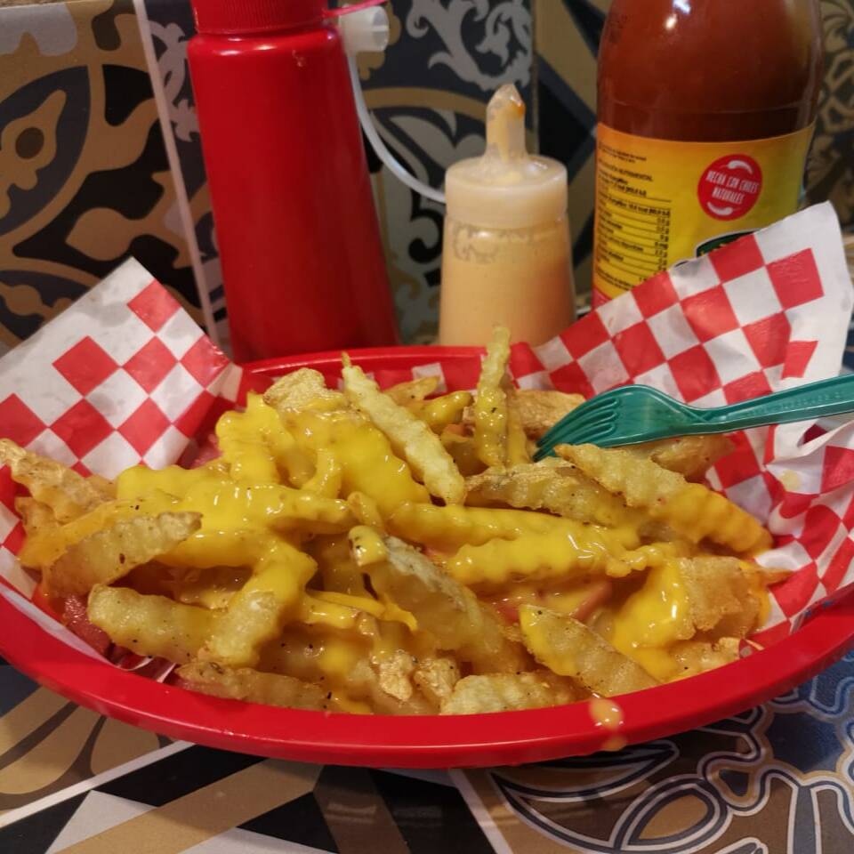 Papas a la francesa con queso