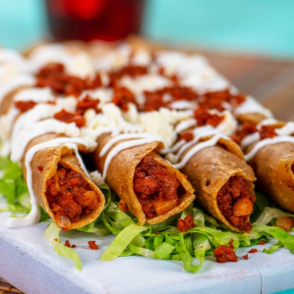 Tacos Dorados de Chorizo con Papa