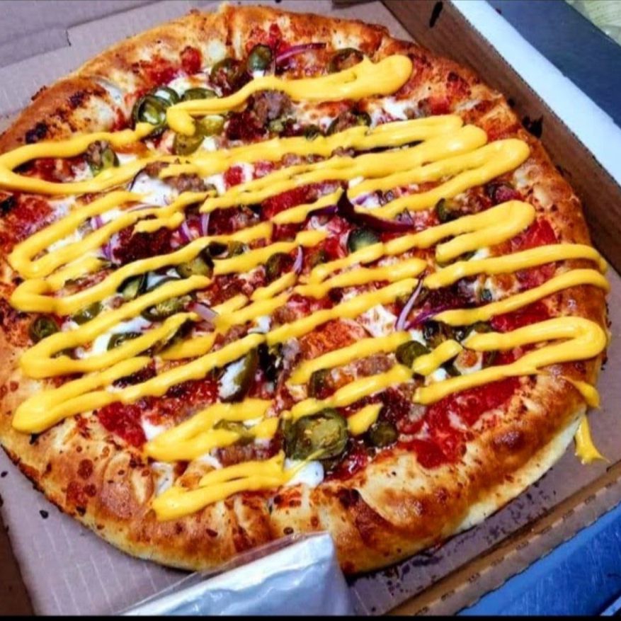Pizza queso nacho Mediana "8 rebanadas.