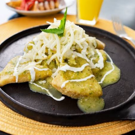 Chilaquiles Rellenos Grandes