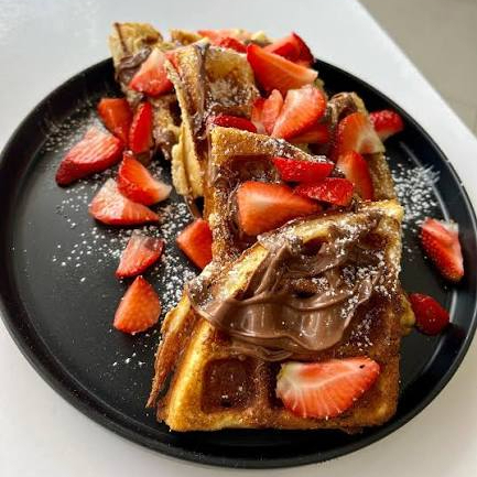 Waffle de Fresa con Nutella