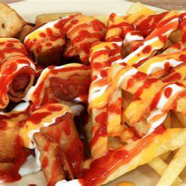Papas a la francesa y Salchitacos CHICOS