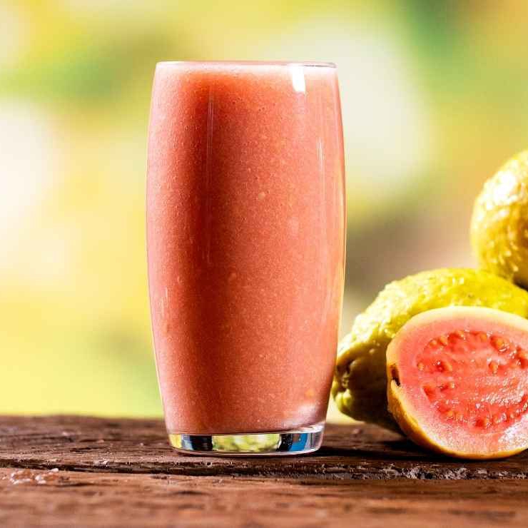 agua de guayaba 1L