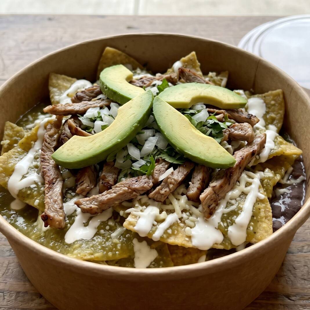 Chilaquiles Verdes con Cecina