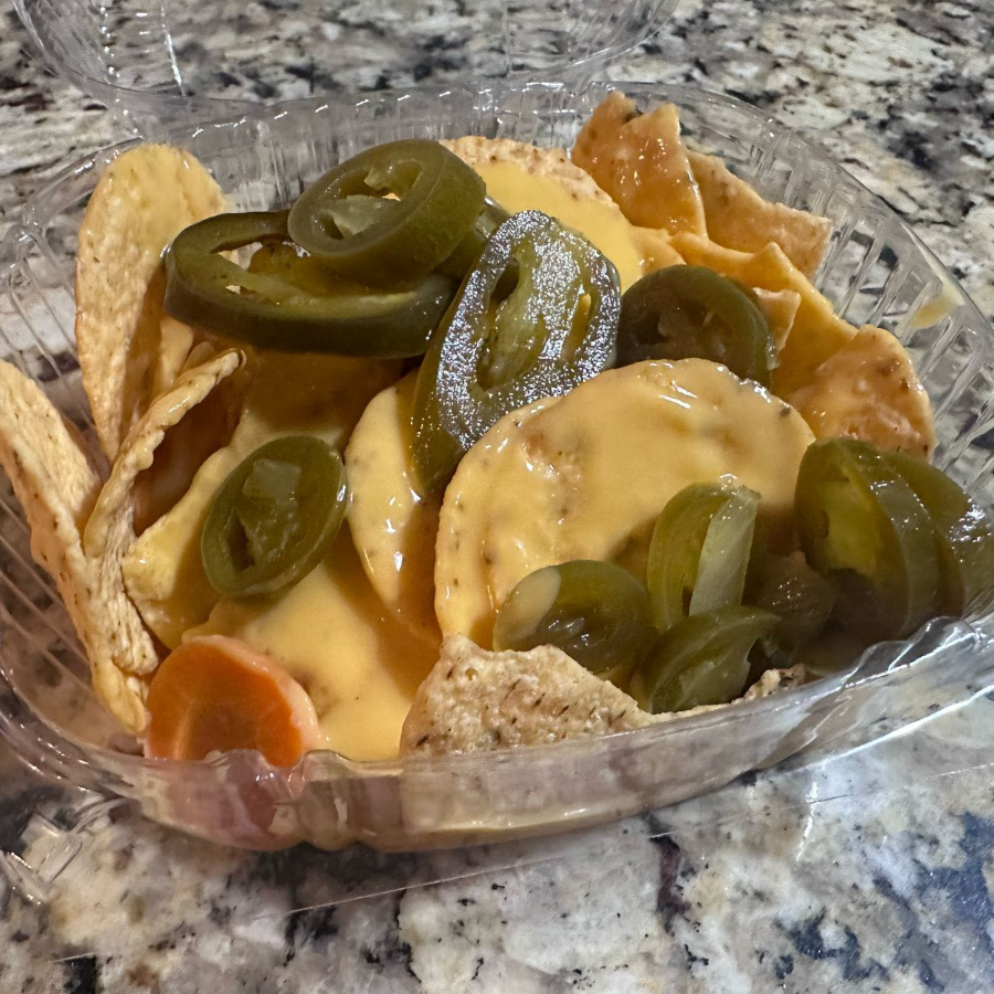 Nachos con Queso y Jalapeño