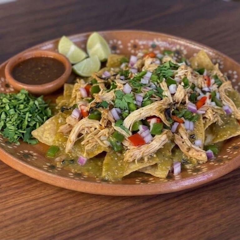 Chilaquiles con Pollo
