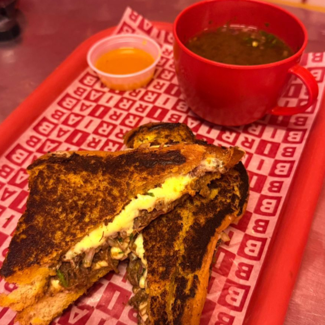Sandwich de Birria