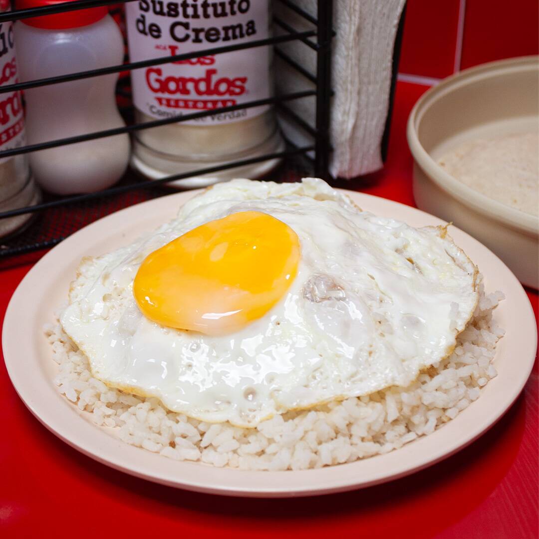 ARROZ BLANCO CON HUEVO