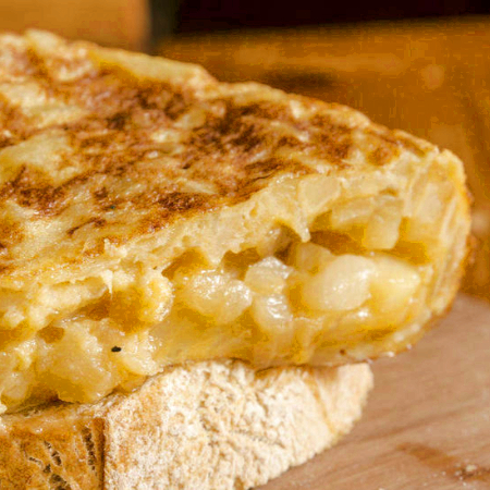 Tortilla Española - Típico