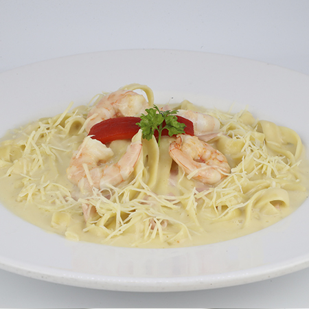 Fetuccini a lo Alfredo con Langostinos