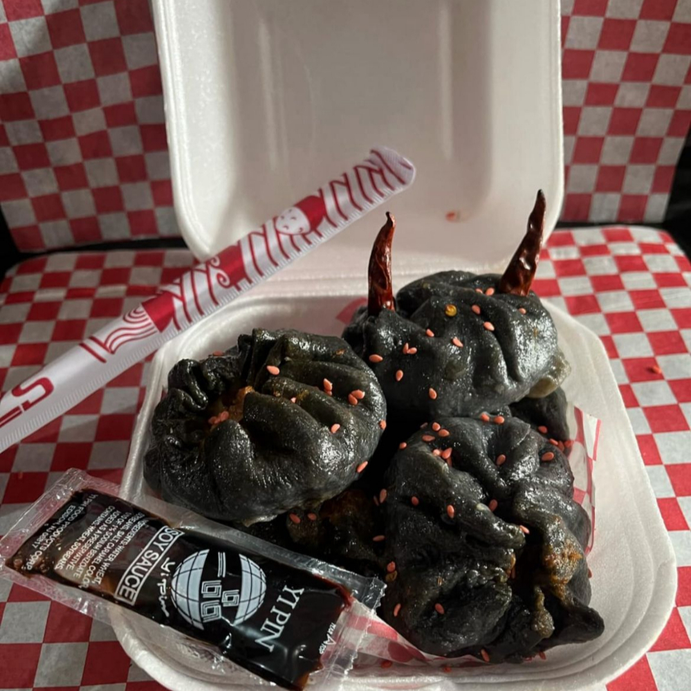 Dumplings de Atún Picante