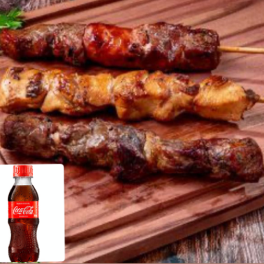 acompanha 5 espetos de sua preferencia + 1 coquinha de 200ml e 1 porção de farofa deliciosa.
