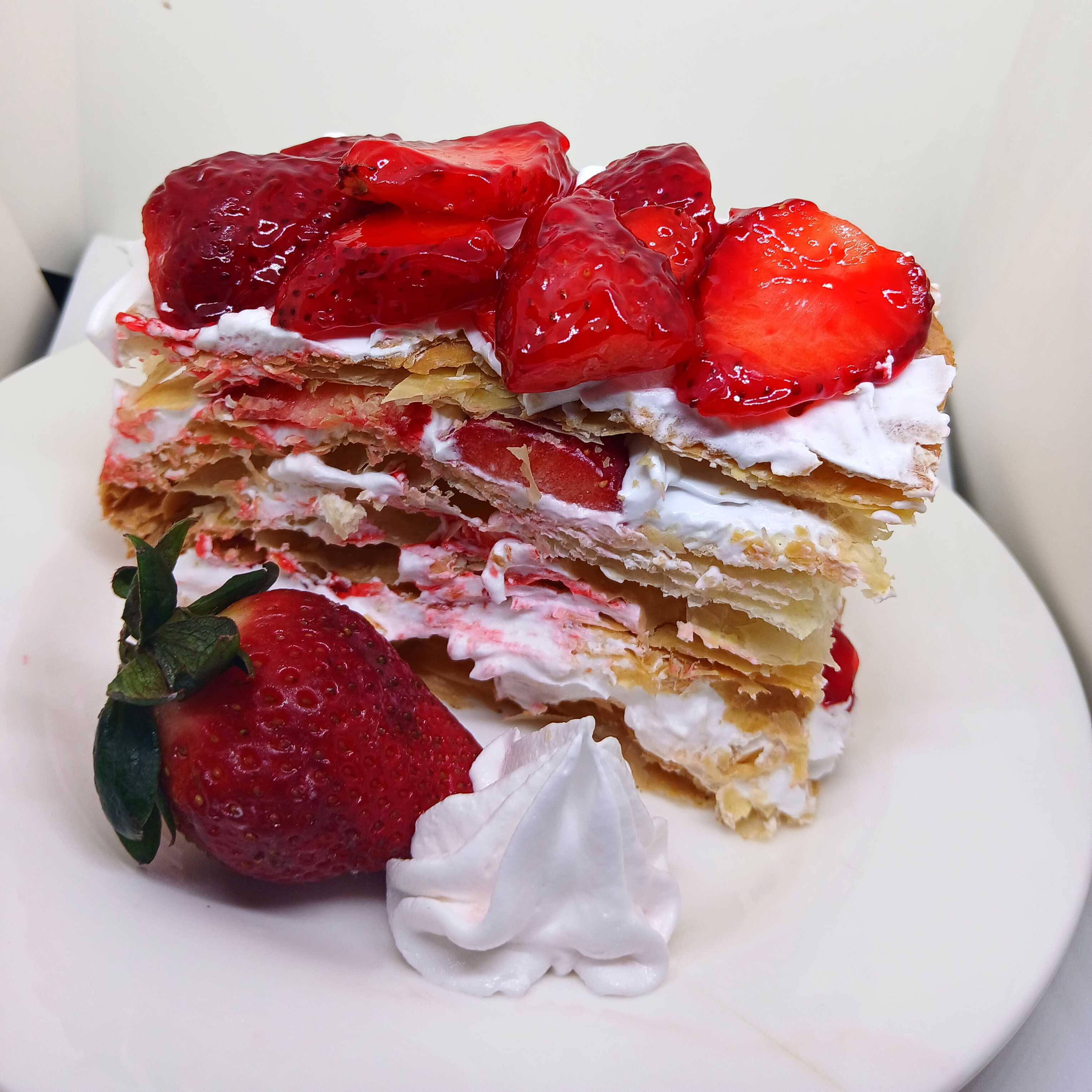 Milhojas de Chantilly y Frutas
