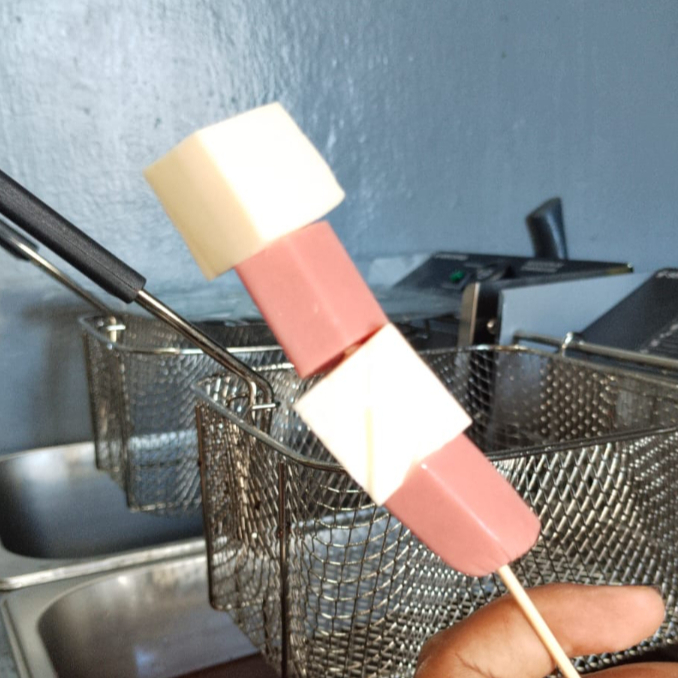 BANDERILLA MITAD Y MITAD