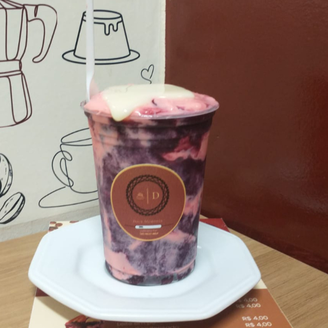 Açaí com Leite Condensado + Mousse De Morango 4oo Ml