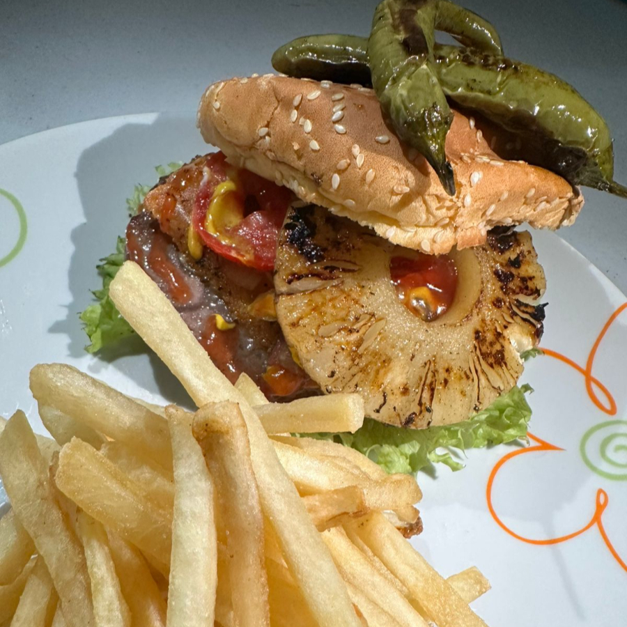 Hamburguesa Hawaiana con Papas