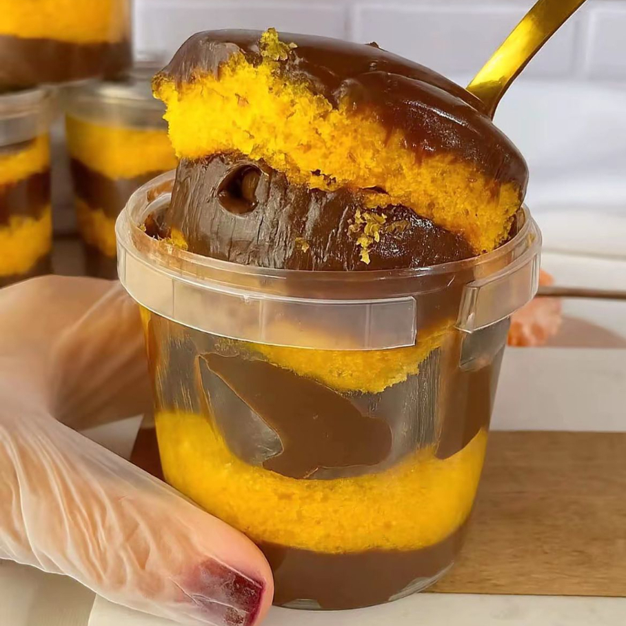 Bolo de cenoura e brigadeiro tradicional