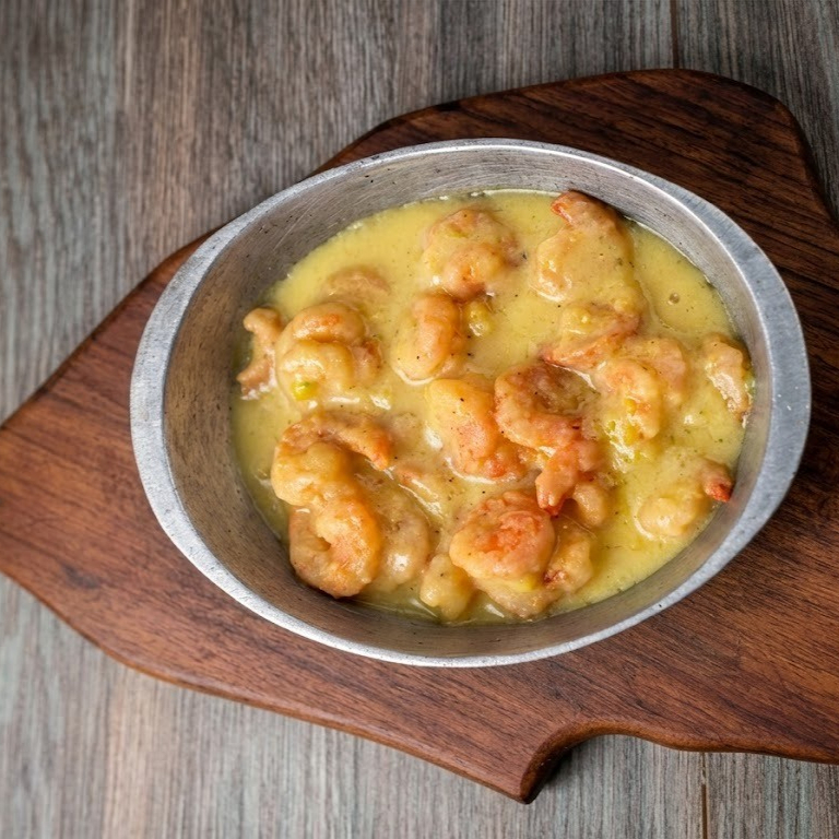 Camarones al Ajillo
