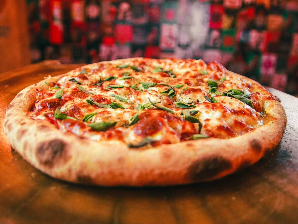 Eça Pizza - Pizzaria