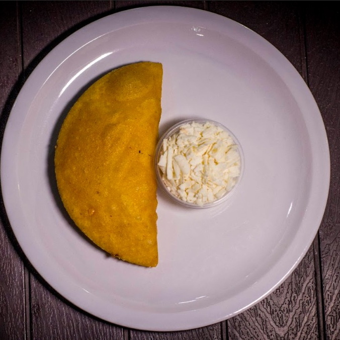 Empanada platano con queso