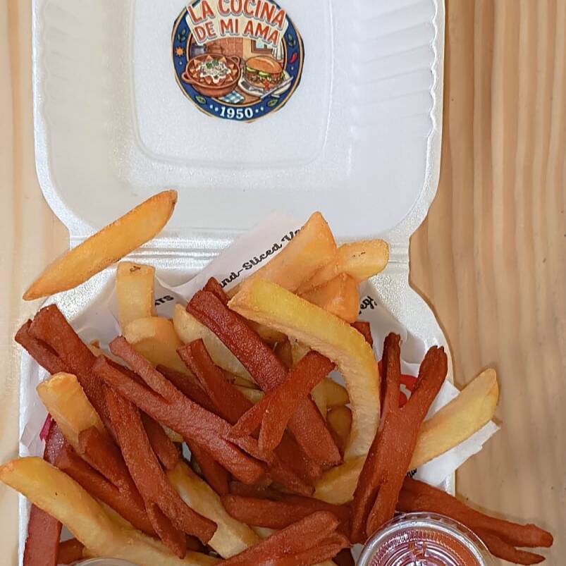 Salchipapas