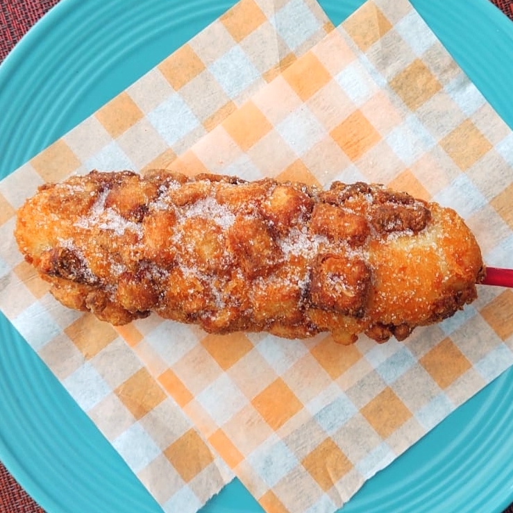 Corn Dog Hawaiano Queso y salchicha