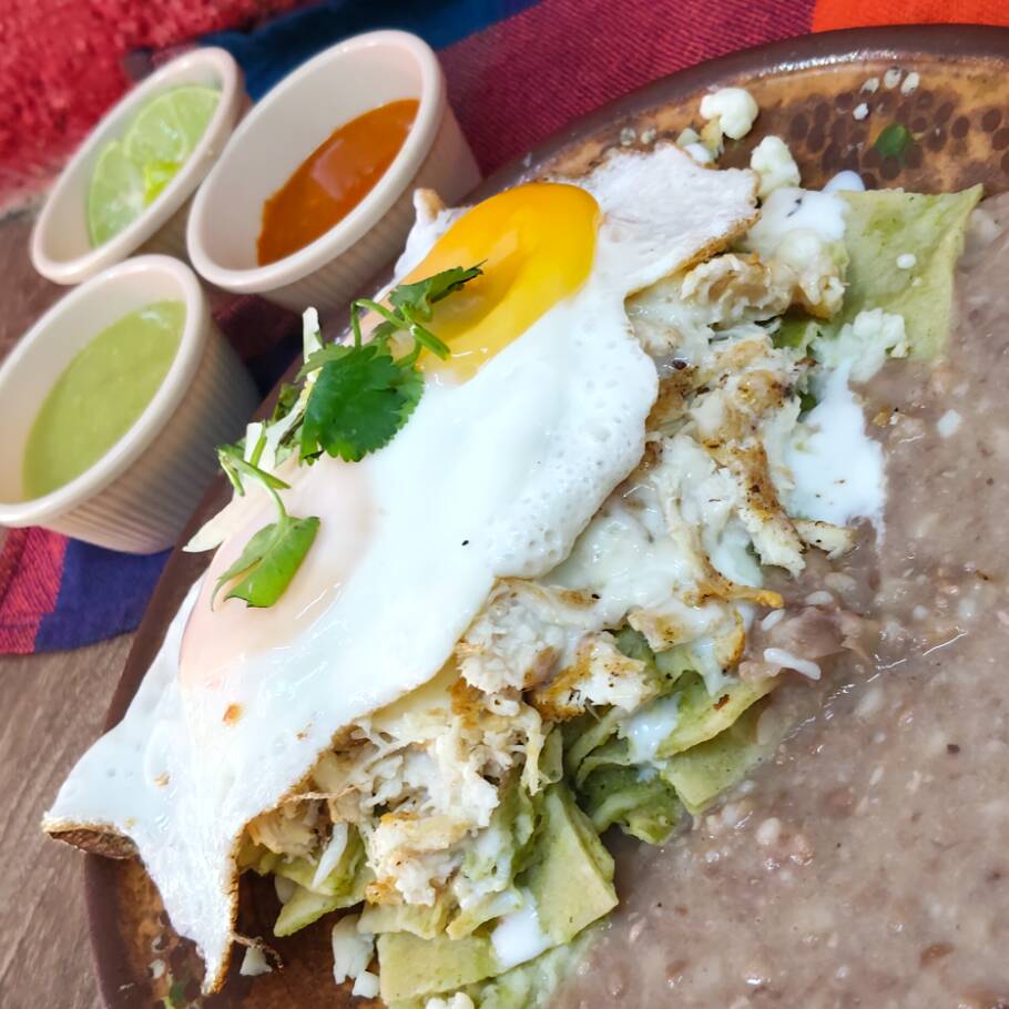 Chilaquiles con huevo