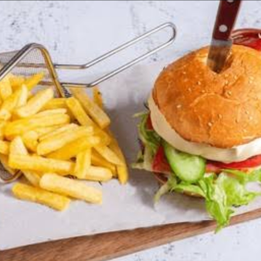 Mini Hamburguesa de Res con Papas