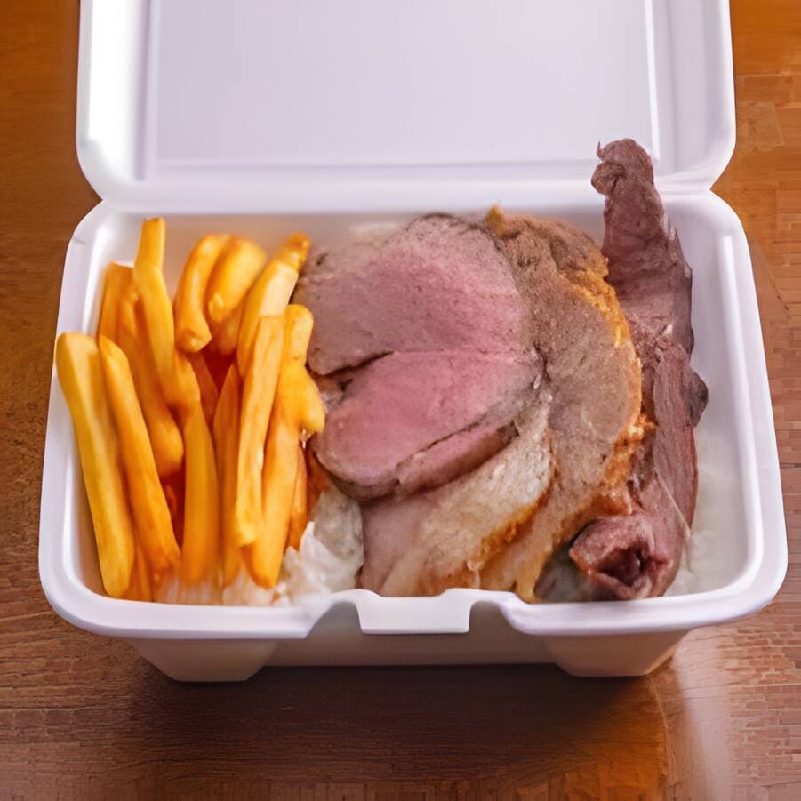 (Não alteramos os ingredientes) Acompanha: Arroz, Feijão, farofa, salada e refrigerante caçulinha até 3 tipos de carne (exceto contra-filé). Serve 2 pessoas.