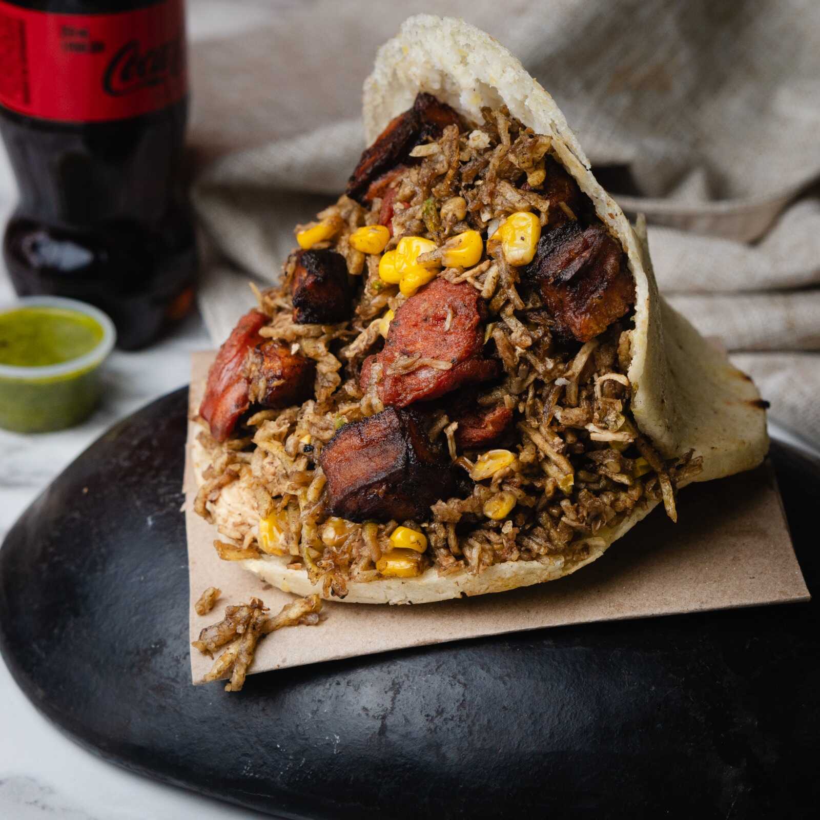 Combo Arepa Mazorcada de Chorizo y Plátano