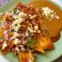 Chilaquiles Herradura (Salsa Frijol Chipotle)