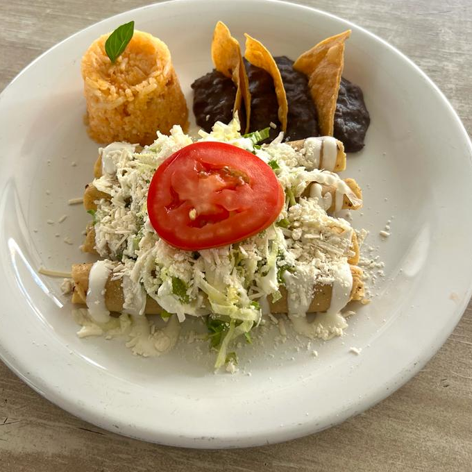 Tacos Dorados de Pollo 4pz