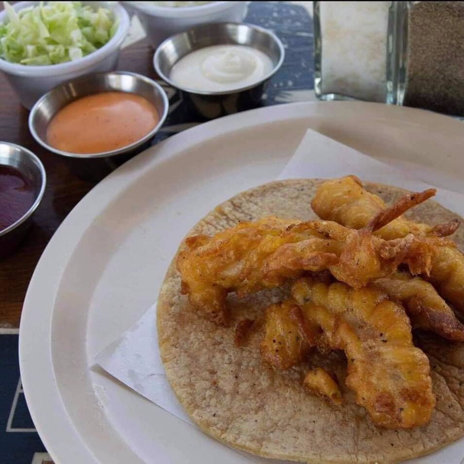 2 Tacos Especiales P +Complementos+ Agua del Dia