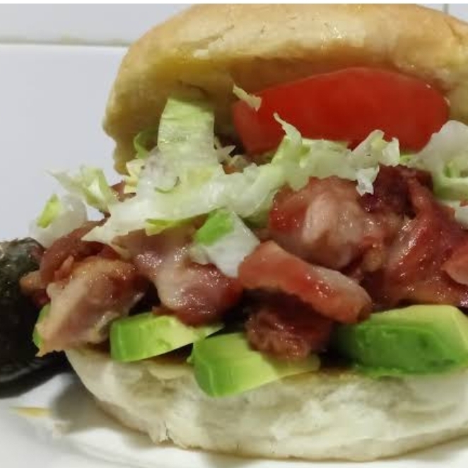 Torta de Milanesa de Carne Enchilada