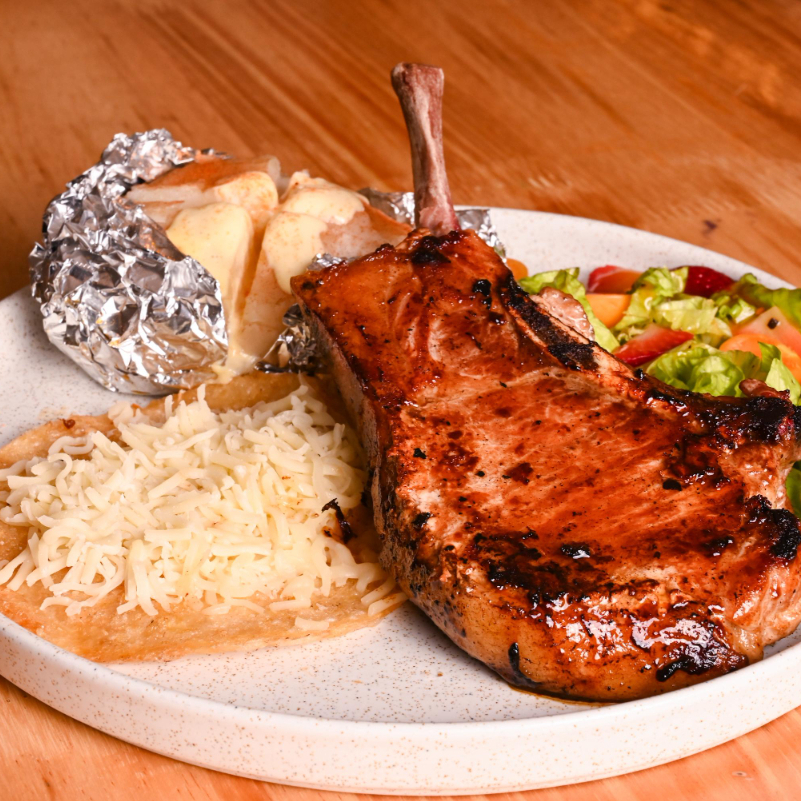 TOMAHAWK DE CERDO 600 GRAMOS