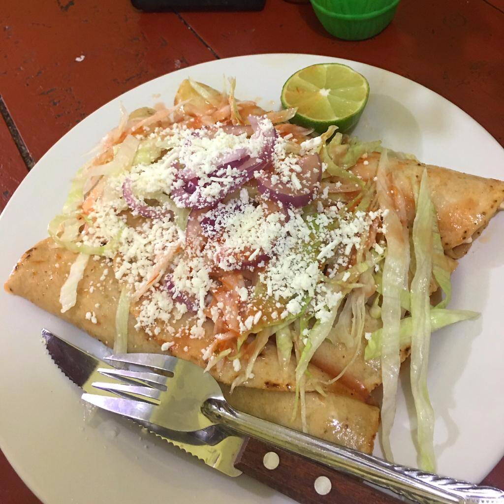 Enchiladas de Pierna