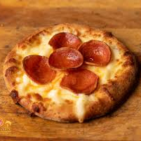 Pepperoni, mussarela, Catupiry.