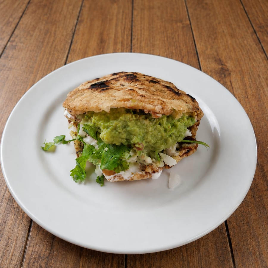Gordita de Carnitas