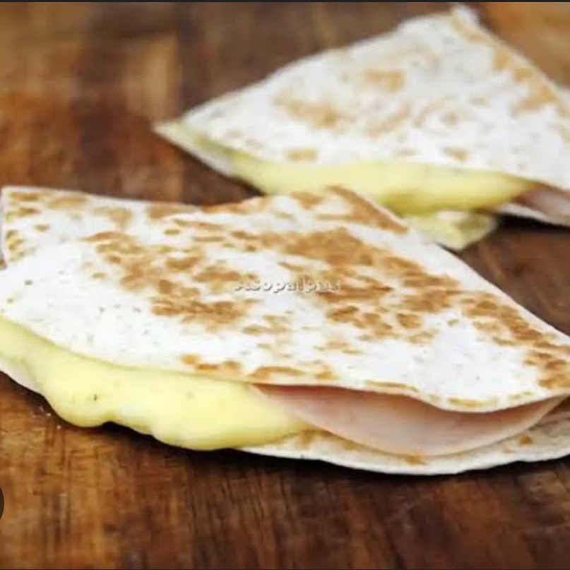 QUESADILLA ESPECIAL