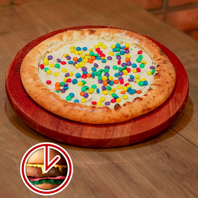 MASSA CHOCOLATE BRANCO CONFETE