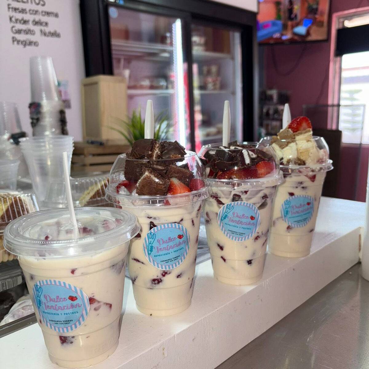 FRESAS CON CREMA KINDER/ BUBULUBU