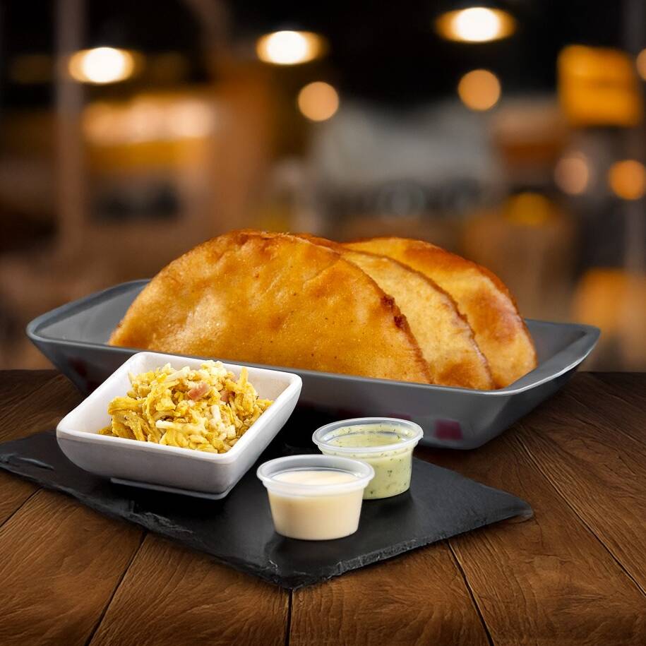 Empanada de Cordon Blue de Pollo