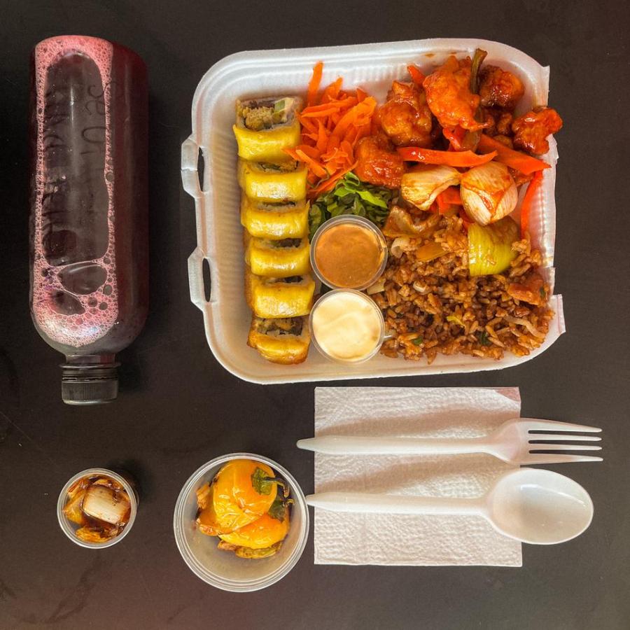 SUSHI MAR Y TIERRA + ARROZ + POLLO KUNG PAO